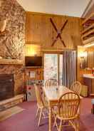 Imej utama Iron River Vacation Rental w/ Ski Slope Views!