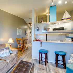 Primary image1海岸之洋友善寵物公寓,附陽台及景觀,448 Olympic View Ave NE飯店