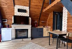 기타 7 Mavera Deluxe Bungalov