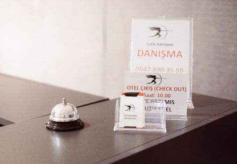 其他 Life Artemis Bornova