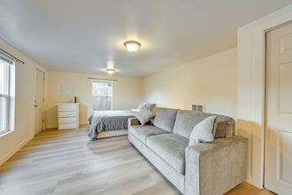 其他 4 Cozy Tacoma Getaway w/ Grill & Hot Tub!