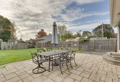 其他 6 Charming West Haven Home - Walk to Beach!