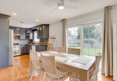 其他 4 Charming West Haven Home - Walk to Beach!