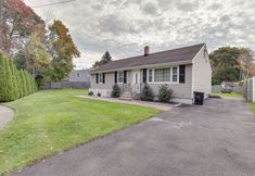 其他 5 Charming West Haven Home - Walk to Beach!