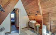 อื่นๆ 5 Secluded Poconos A-frame Cabin w/ Hot Tub!