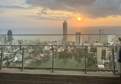 Others Luxe Colombo Heights