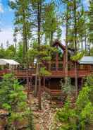 Imej utama Pristine Pine Retreat w/ Deck & Outdoor Dining!