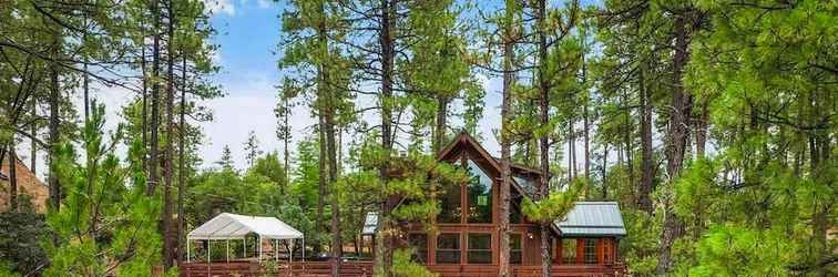 Others Pristine Pine Retreat w/ Deck & Outdoor Dining!