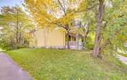 Others 6 Family-friendly Milwaukee Home w/ Deck Near Uwm!