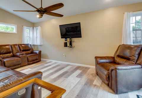 Lainnya Pet-friendly Honeoye Cottage Rental: Walk to Lake!