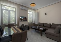 Others 6 Stay in on Mashtots 16a-5