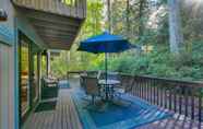 Others 6 Harstine Island Retreat w/ Community Pool!