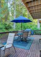 Primary image Harstine Island Retreat w/ Community Pool!