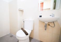 อื่นๆ 3 Compact And Cozy Stay Studio At Bale Hinggil Apartment