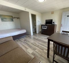 其他 4 Holiday Motel