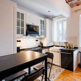 Room 1 Flat With Balcony 8 min to Istiklal Avenue, Hotel Yapı Kredi Cultural Center