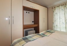 Others 6 Haven Lodge