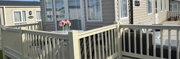 Others Beautiful 2-bed Holiday Home