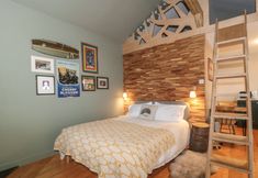 Others 3 Pear Tree Lodge