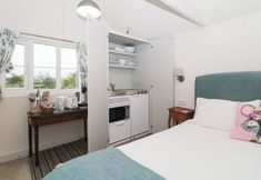 Lainnya 3 The Potting Shed