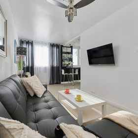 Primary image 1 Black & White Studio by Renters, Hotel Fabryczna