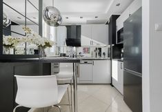 Lain-lain 2 Black & White Studio by Renters