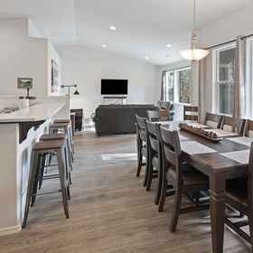 Primary image 1 172 Avocet 4 Bedroom Home by RedAwning, Khách sạn Deschutes County