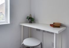 Khác 4 Bright & Spacious 2-Bedroom House