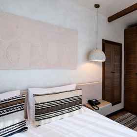 Room1阿莎鄉村飯店,İYTE Mimarlık Fakültesi Binası飯店