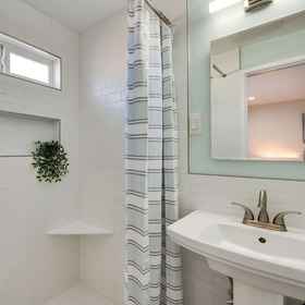 Interior1西米谷舒適工作室 < 10 英里到徒步和高爾夫,文图拉县飯店