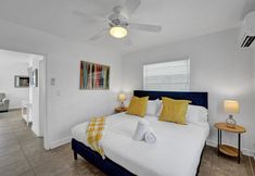 Others 6 Waves On Desoto