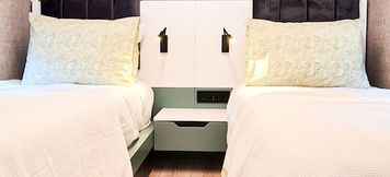 Others 4 Riverside Tinyhouse