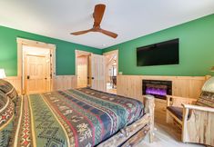 Lainnya 3 Modern Cabin w/ Hot Tub & Sacandaga Lake Access!