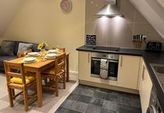 Lain-lain 7 Central Location 2-bed Apartment in Maidstone