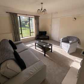 Primary image 1 Stunning 3-bed House in Newmarket, Brandon Hotels