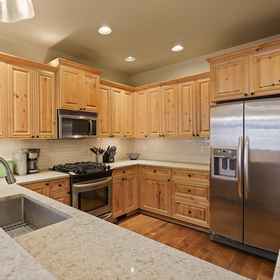 Primary image 1 Sunny Days 30 Day Minimum 4 Bedroom Home by RedAwning, High Desert Museum Hotels