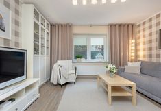 Others 2 Soft Beige Raniuszka by Renters