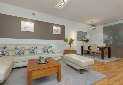 Others Apartment Nowy Świat Warsaw by Renters