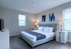 Others 4 Balmoral Resort-205mcv 4 Bedroom Home by RedAwning