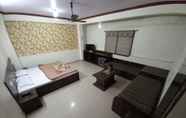 Lain-lain 5 Goroomgo Jain Residency