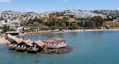 อื่นๆ 2 Golden Beach Resort & Spa