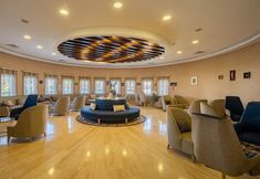 อื่นๆ 7 Golden Beach Resort & Spa