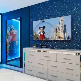 Room 1 9332 SH - Champions Gate - Unique High-end Luxury 8BR, Calabay Palms Villa Hotels