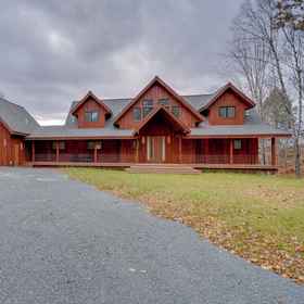 Primary image1全新豪華滑雪小屋 - 距風漢山 2 英里!,温德姆山度假村飯店