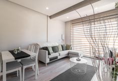 Others 3 Central Studio w Balcony 10 min to Lara Beach