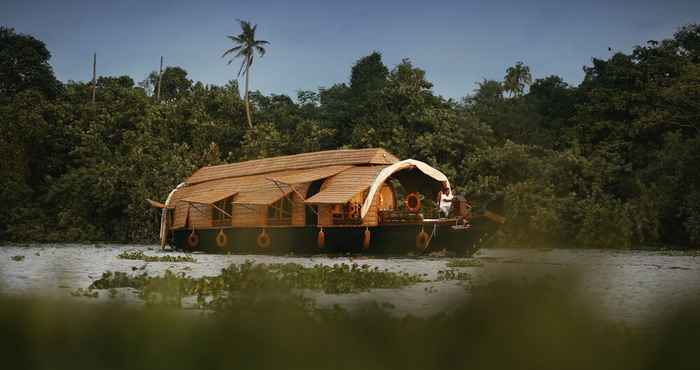 Others Spice Coast Cruises CGH Earth-Houseboat