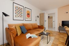 기타 Family Apartment With Balcony by Renters