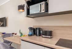 Others 4 Blue Seashell Studio by Renters