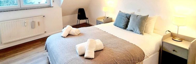 Others New Large 2 bedrooms with Parking