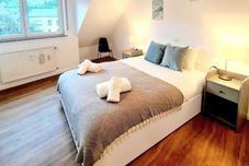 Others New Large 2 bedrooms with Parking